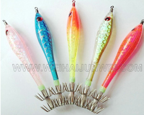 China Color de moda luminoso duro señuelo de pesca con anzuelo para calamar JWSQDJGHK-01 proveedor